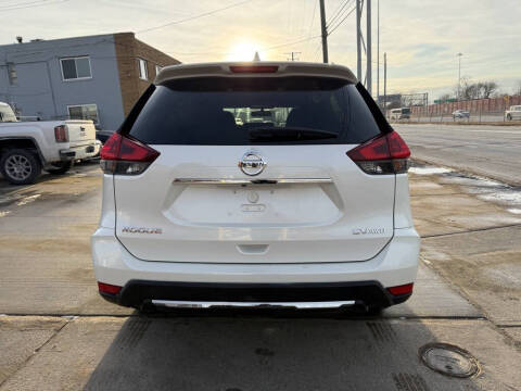 2018 Nissan Rogue SV