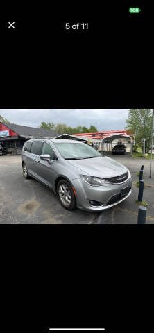 2017 Chrysler Pacifica Touring-L