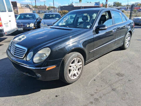 2005 Mercedes-Benz E-Class E 320