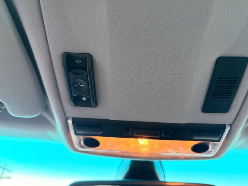 2004 BMW 3 Series 325xi