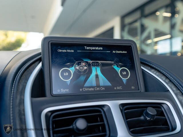 2019 Aston Martin DB11 Volante