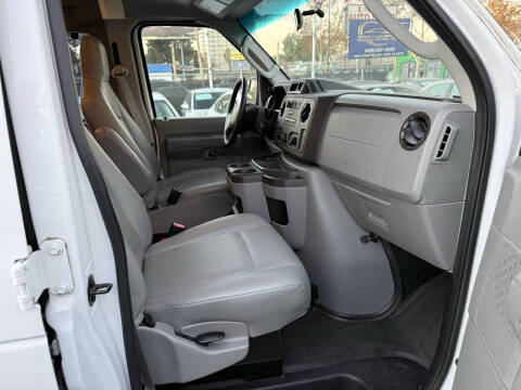 2013 Ford E-Series E-250