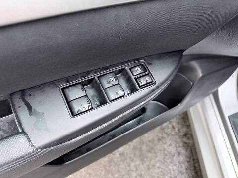 2010 Subaru Legacy 2.5i Premium