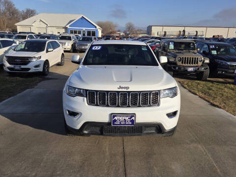 2017 Jeep Grand Cherokee Laredo