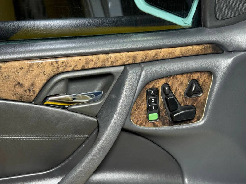 2000 Mercedes-Benz E-Class E 55 AMG