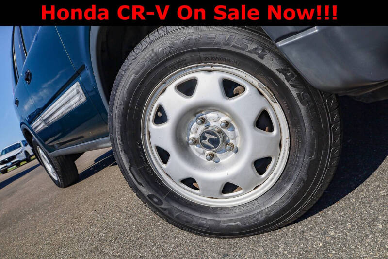 Used 1999 Honda CR-V LX with VIN JHLRD2849XC018846 for sale in Santa Maria, CA
