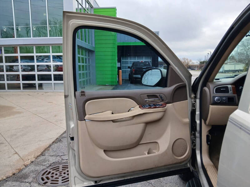 2012 Chevrolet Suburban LT