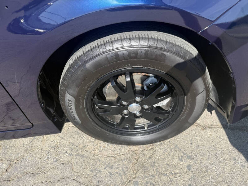 2015 Toyota Prius Three
