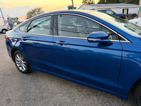 2018 Ford Fusion Energi SE Luxury
