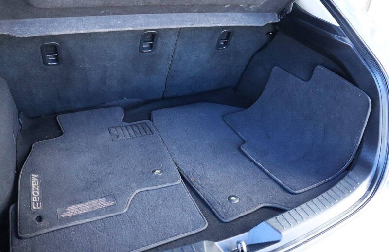 2018 Mazda MAZDA3 Touring