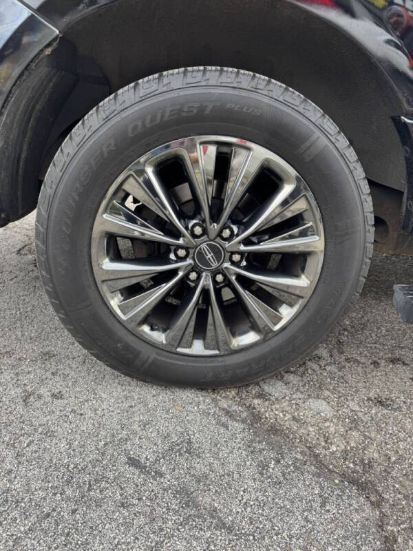 2017 Lincoln Navigator L Select