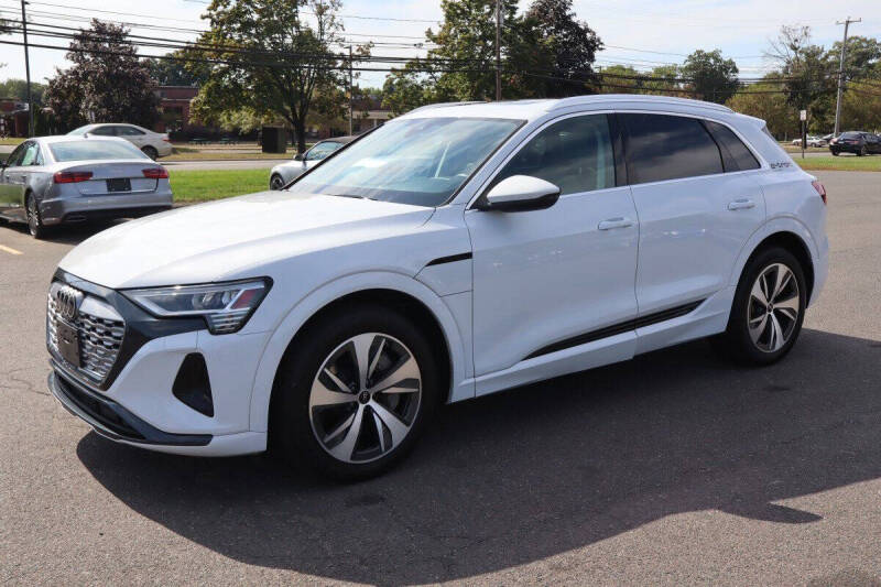 2024 Audi Q8 e-tron quattro Premium