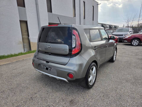 2017 Kia Soul +