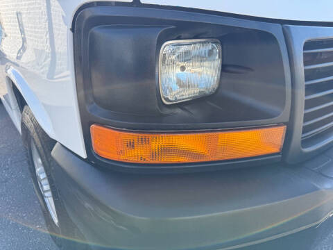 2016 GMC Savana 2500