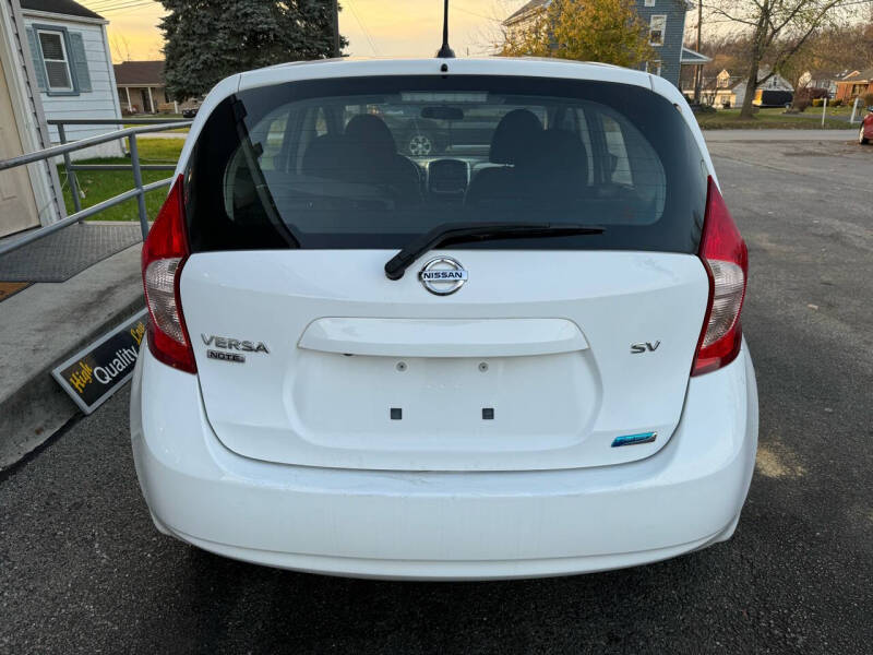 2016 Nissan Versa Note SV photo 11