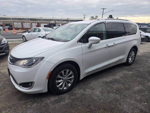 2019 Chrysler Pacifica Touring L