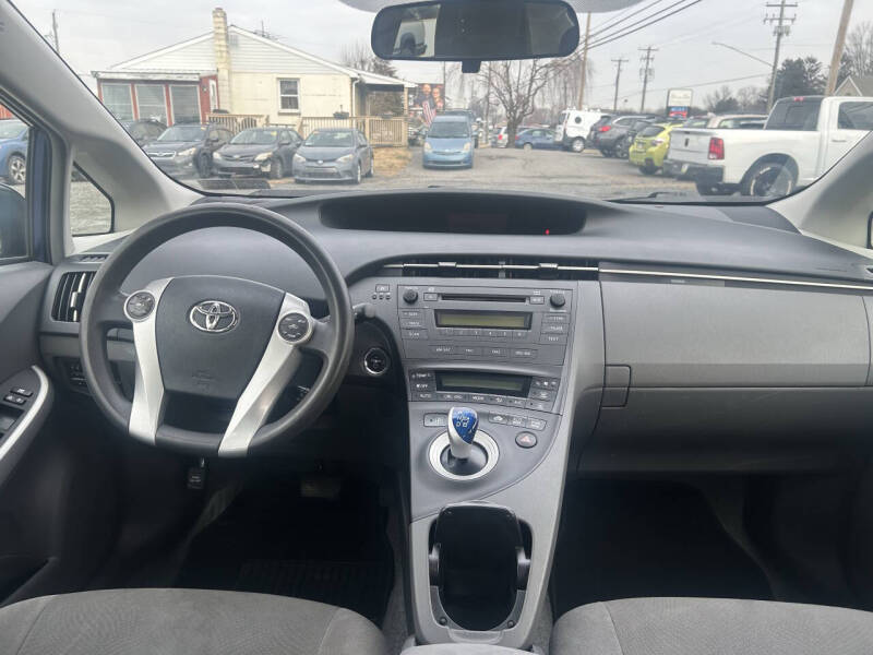 2011 Toyota Prius Two