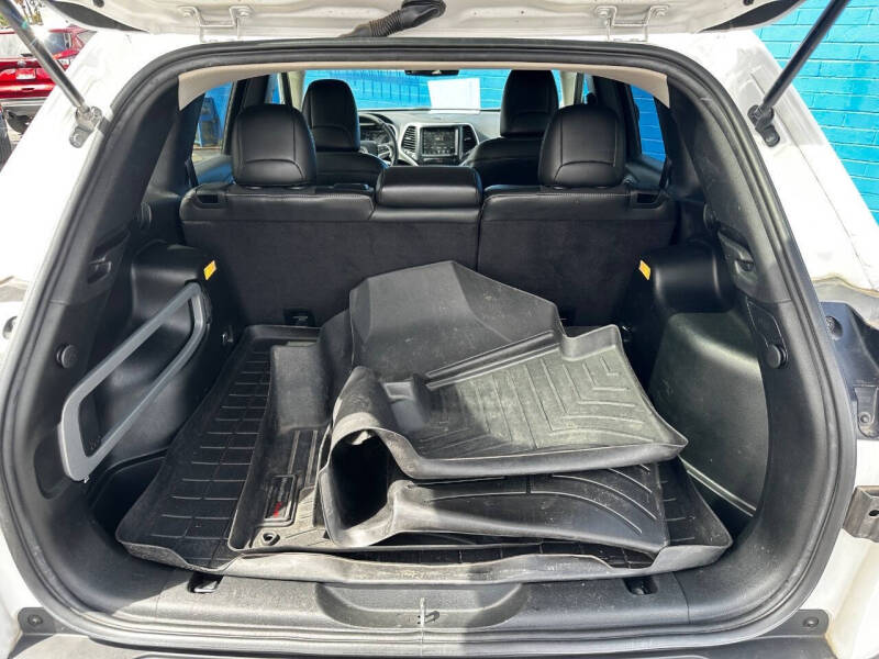 2018 Jeep Cherokee Latitude Plus