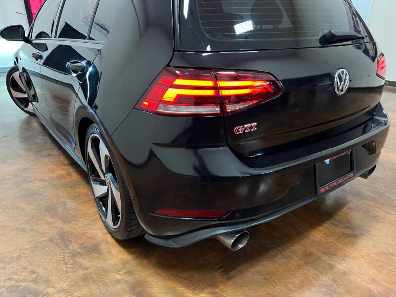 2019 Volkswagen Golf GTI S