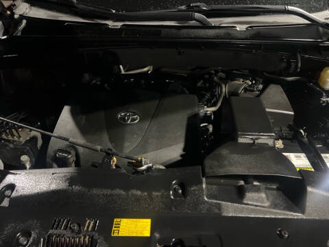 2017 Toyota Highlander SE