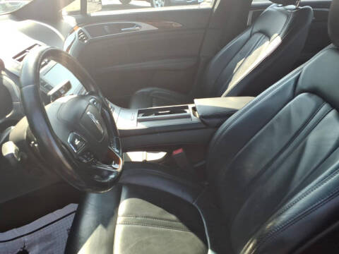 2017 Lincoln MKZ Select