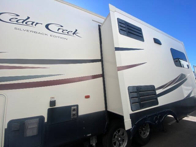 2022 Forest River CEDAR CREEK 29RW