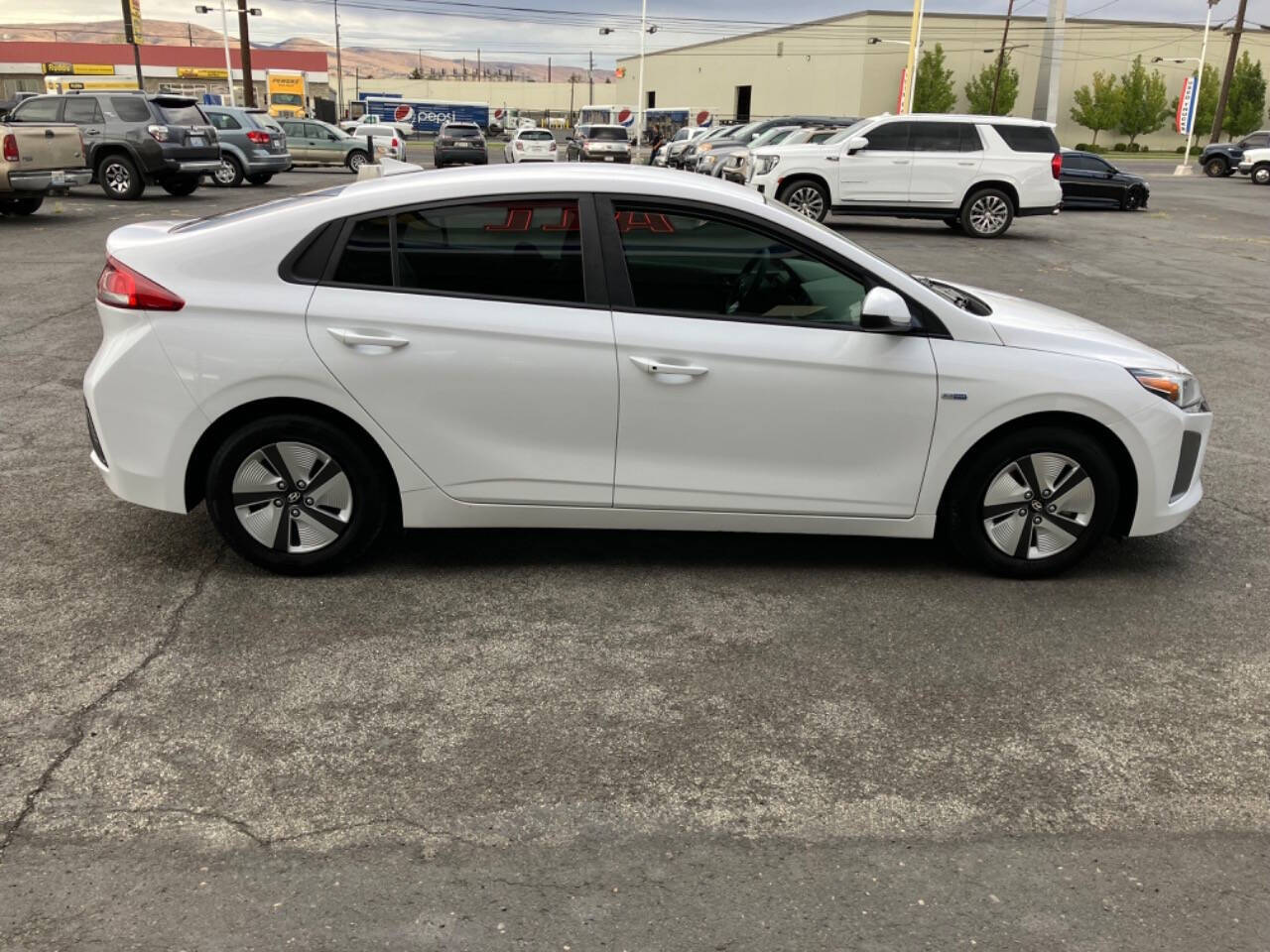 2018 Hyundai IONIQ Hybrid for sale at Autostars Motor Group in Yakima, WA