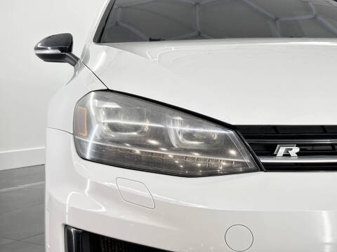 2016 Volkswagen Golf R 4Motion
