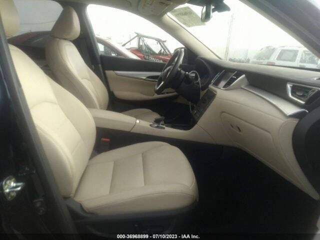 2021 Infiniti QX50 Luxe