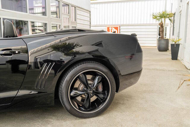 2011 Chevrolet Camaro 10