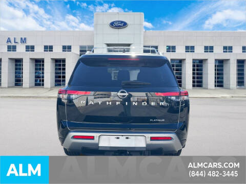 2023 Nissan Pathfinder Platinum