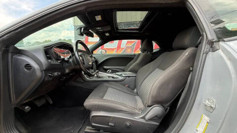 2021 Dodge Challenger SXT
