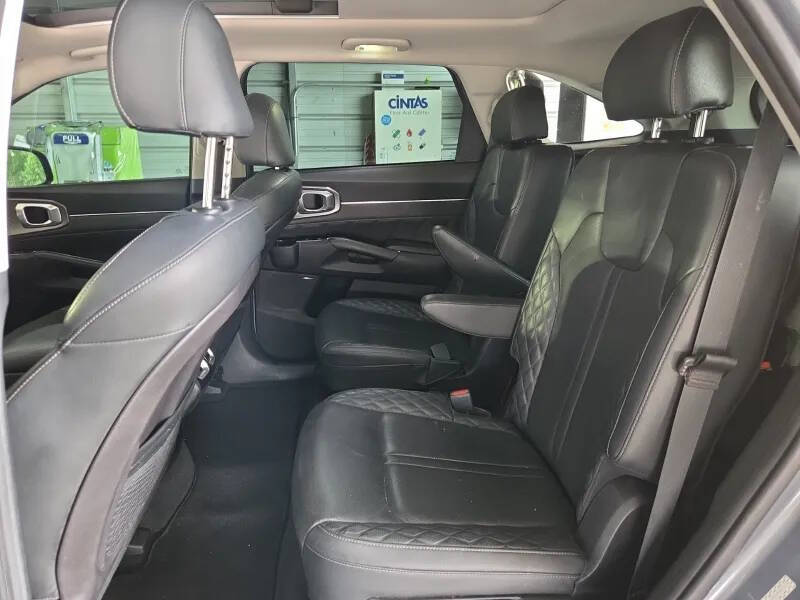 2022 Kia Sorento SX