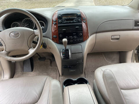 2004 Toyota Sienna XLE 7 Passenger