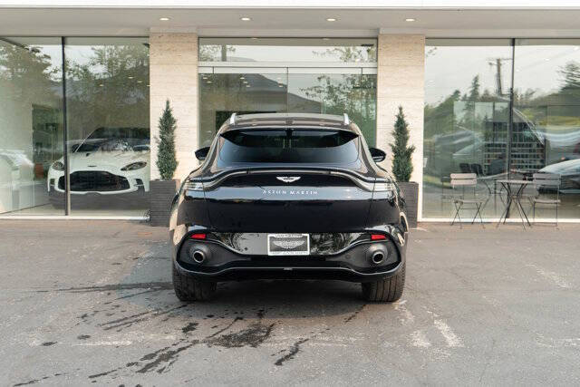 2021 Aston Martin DBX