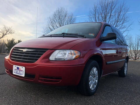 2007 Chrysler Town and Country for sale at Starz Auto Group in Delran NJ