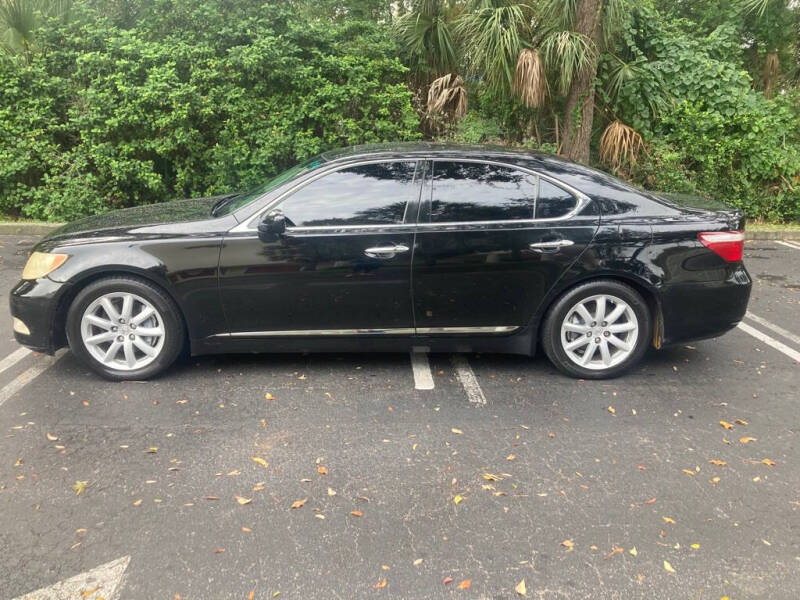 2007 Lexus LS Base photo 6