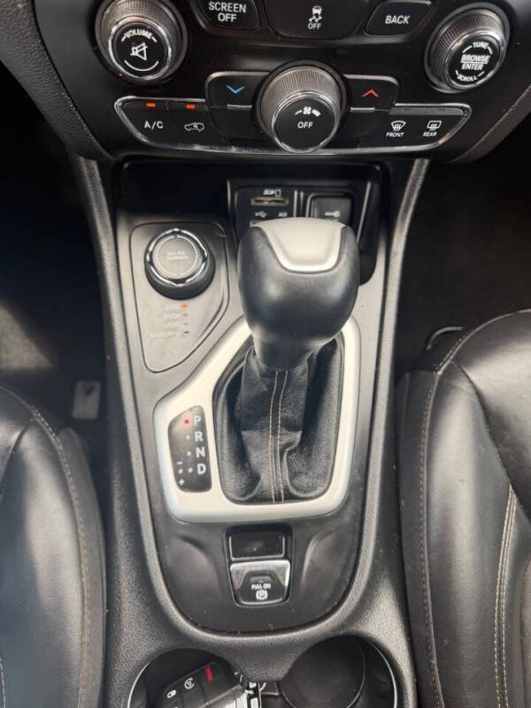 2018 Jeep Cherokee Latitude Plus