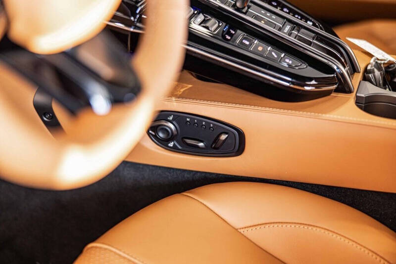 2026 Aston Martin Vantage