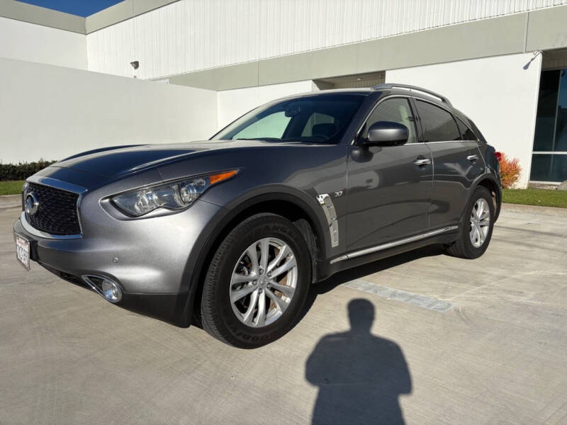 2017 Infiniti QX70
