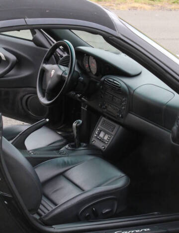 2001 Porsche 911 Carrera