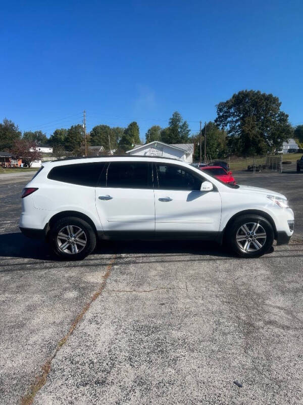2017 Chevrolet Traverse LT
