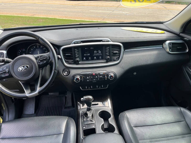 2018 Kia Sorento EX V6