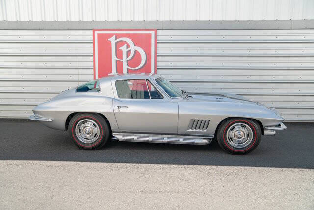 1967 Chevrolet Corvette 44