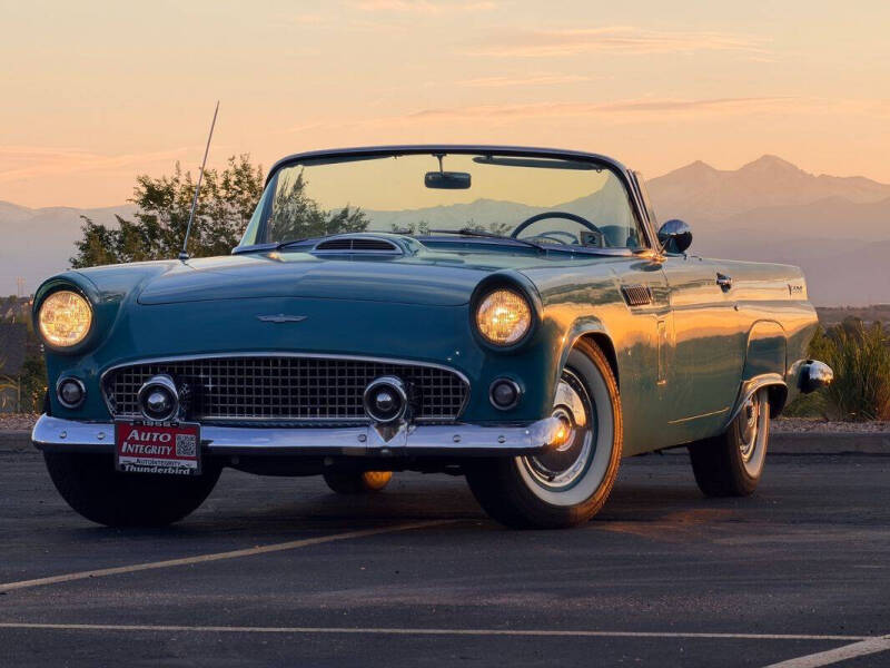 1956 Ford Thunderbird