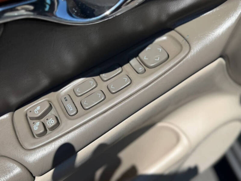 2005 Cadillac DeVille