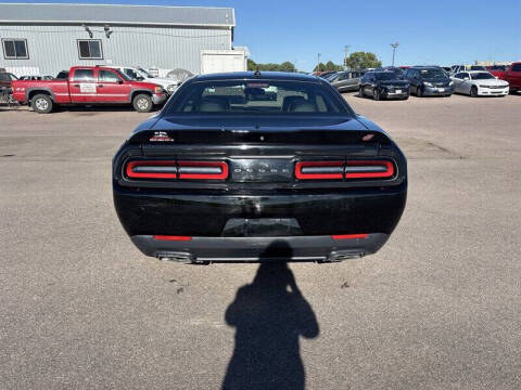 2019 Dodge Challenger SXT