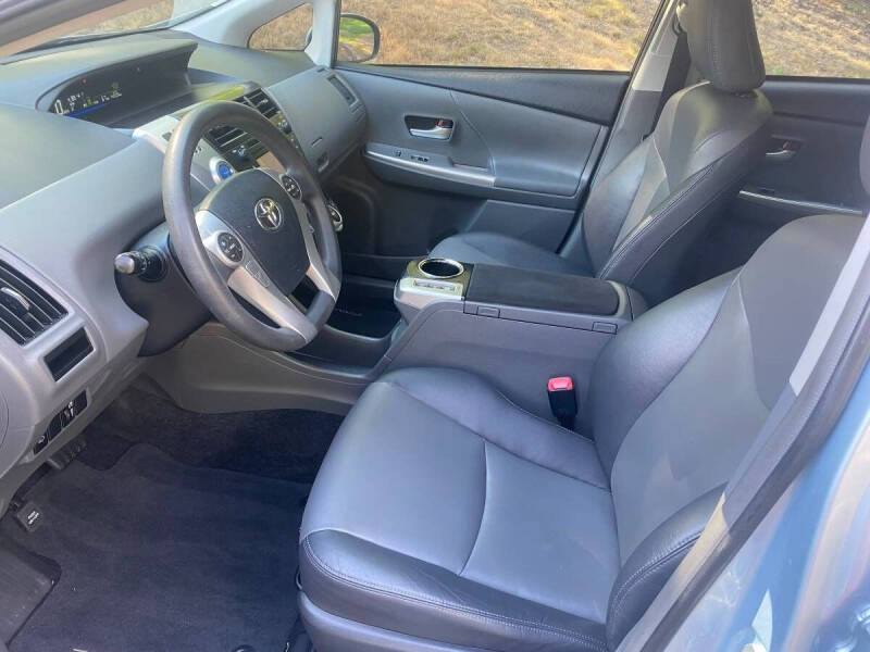 2012 Toyota Prius v Five