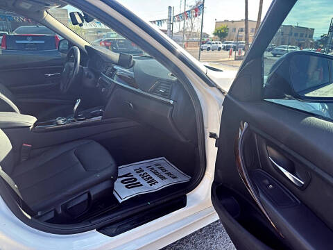 2015 BMW 3 Series 320i