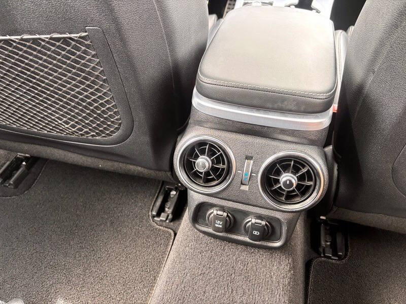 2022 Kia Stinger GT1